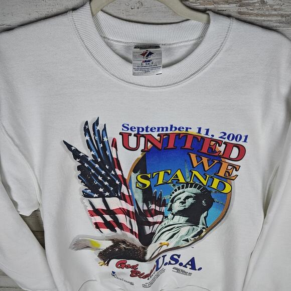 Vintage 9/11 Crew Neck Sweatshirt JERZEES Small 2001 United We Stand NYC USA - Picture 4 of 14